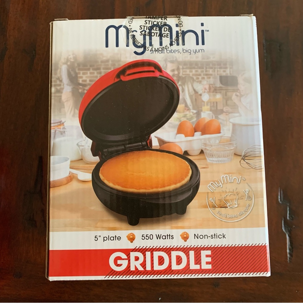 Red MyMini small appliance compact griddle